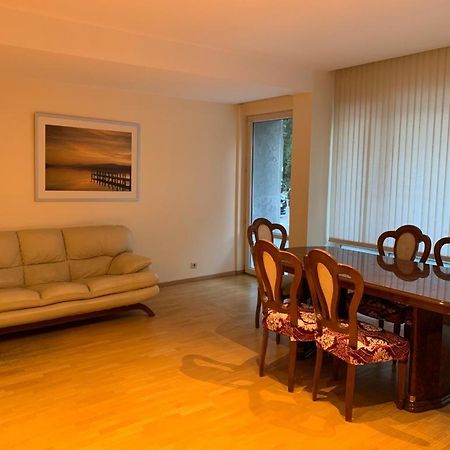 Lovely Two Bedroom Apartment With Free Parking 安特卫普 外观 照片