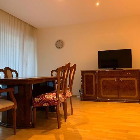 Lovely Two Bedroom Apartment With Free Parking 安特卫普 外观 照片