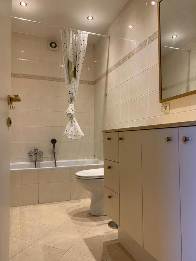 Lovely Two Bedroom Apartment With Free Parking 安特卫普 外观 照片